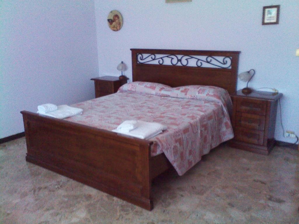 Casa Giordano Bed & Breakfast Mombello Monferrato Room photo